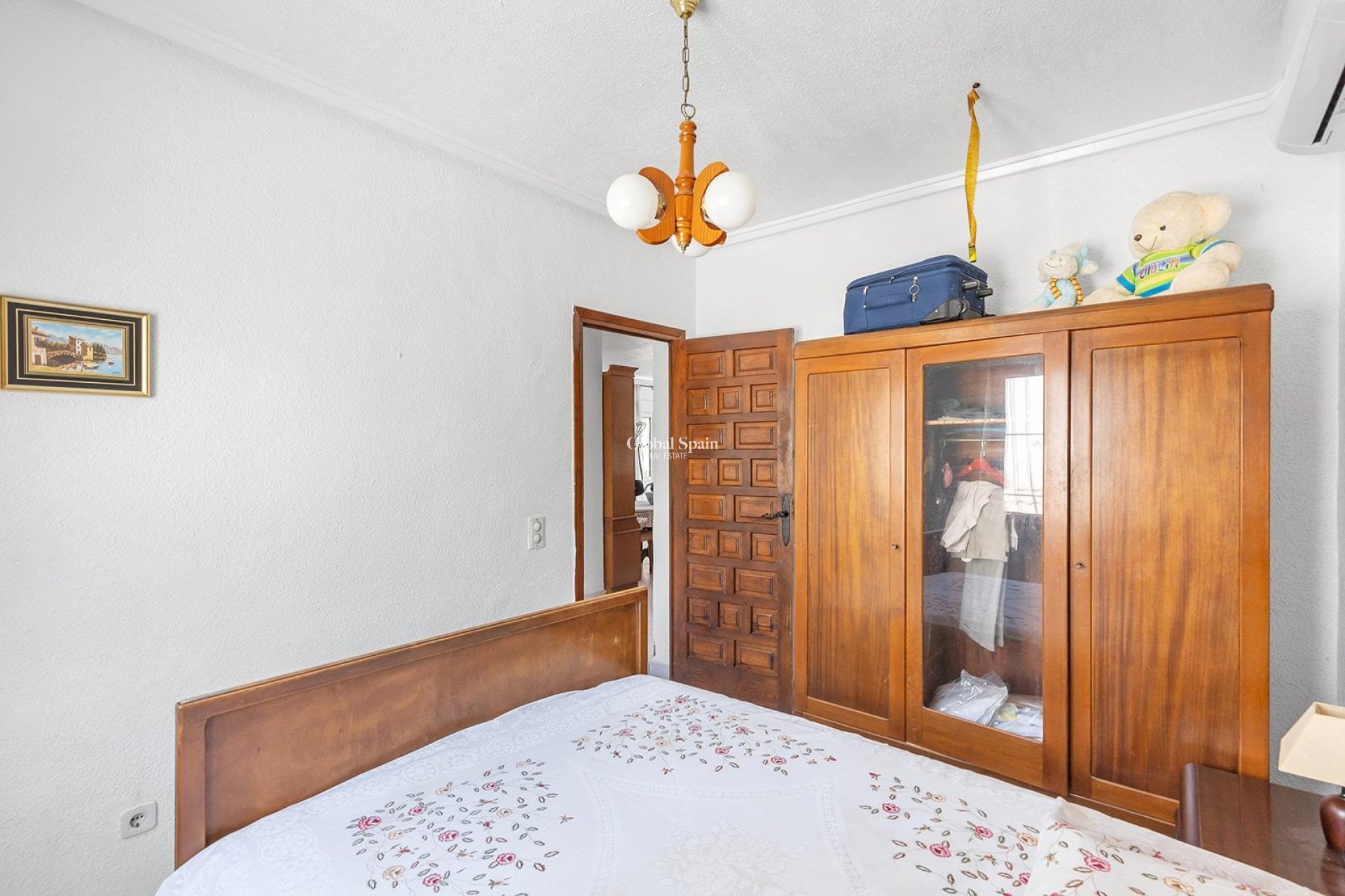 Resale - VILLA -
ROJALES - Centro de la Ciudad Quesada