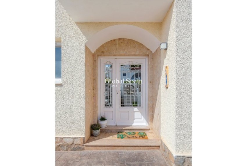 Resale - VILLA -
ROJALES - Ciudad Quesada