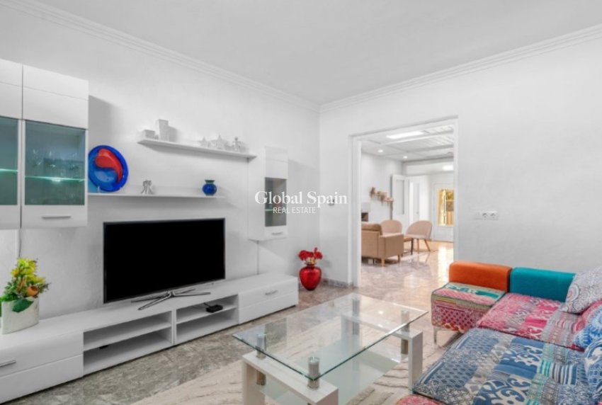 Resale - VILLA -
ROJALES - Ciudad Quesada