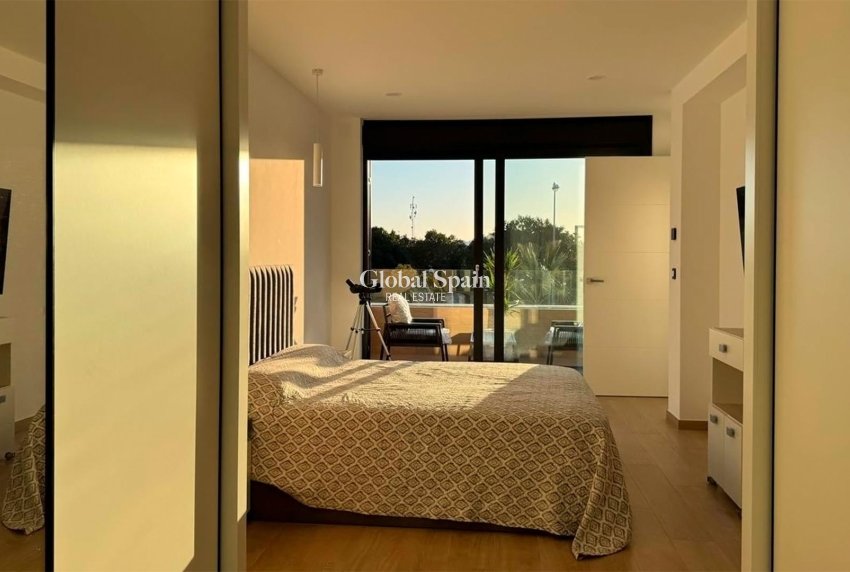 Resale - VILLA -
ROJALES - Ciudad Quesada