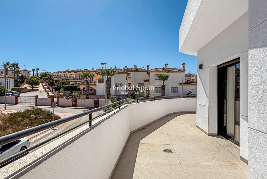 Resale - VILLA -
ROJALES - Ciudad Quesada