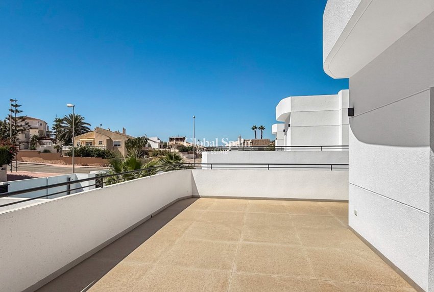 Resale - VILLA -
ROJALES - Ciudad Quesada