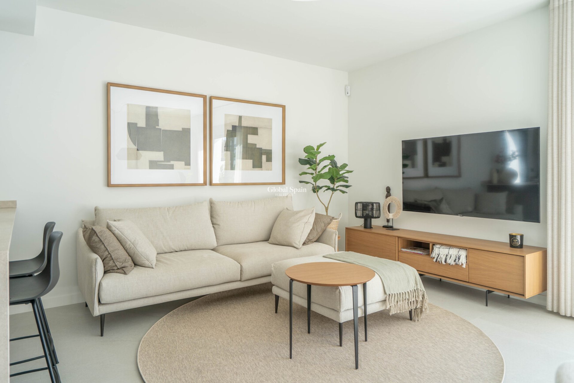Resale - VILLA -
ROJALES - Costa Blanca