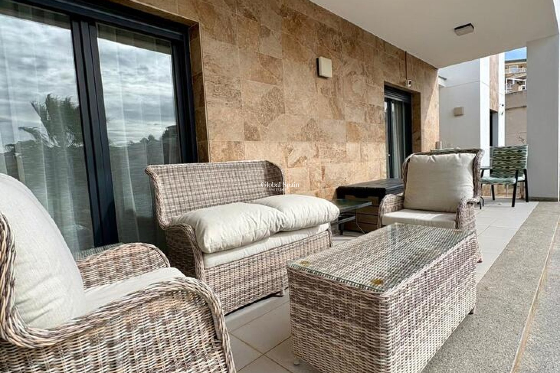 Resale - VILLA -
ROJALES - Costa Blanca