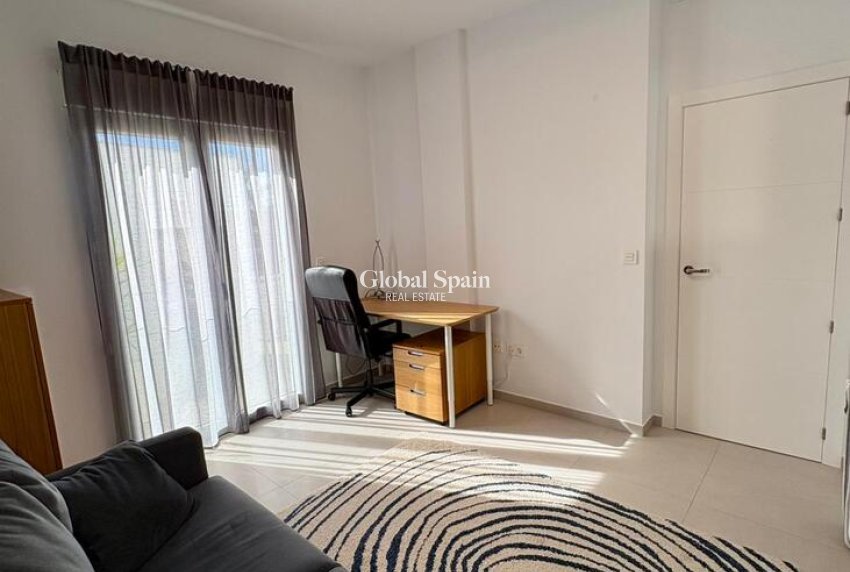 Resale - VILLA -
ROJALES - Costa Blanca