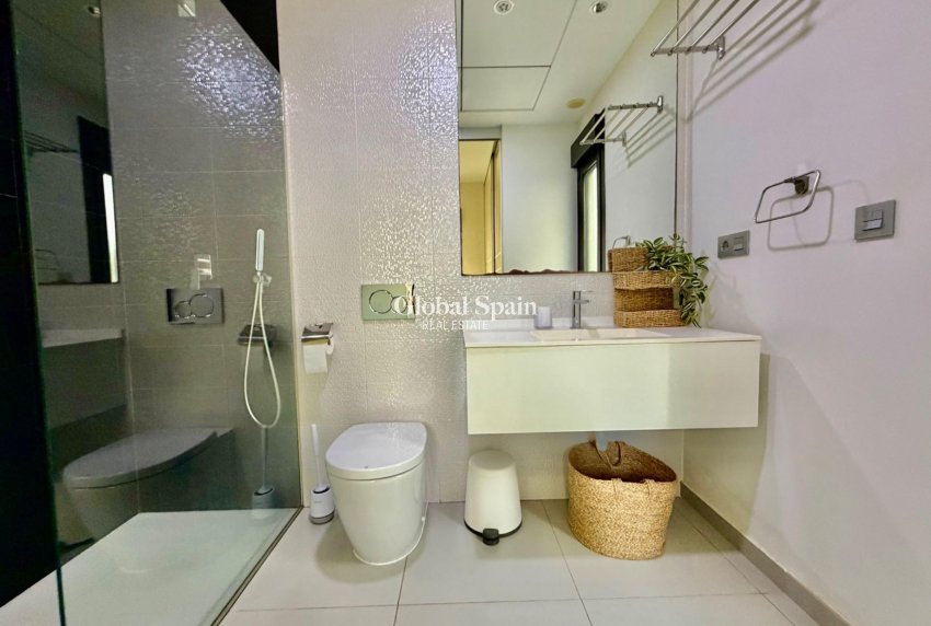 Resale - VILLA -
ROJALES - Cuidad Quesada