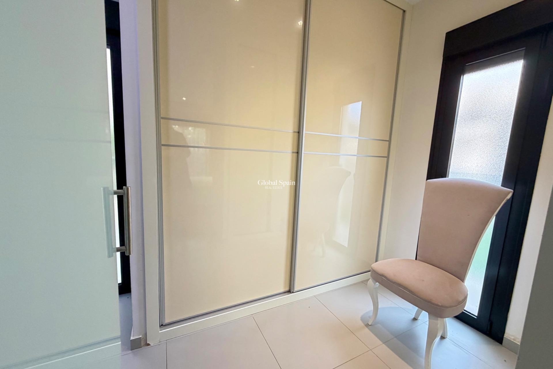 Resale - VILLA -
ROJALES - Cuidad Quesada