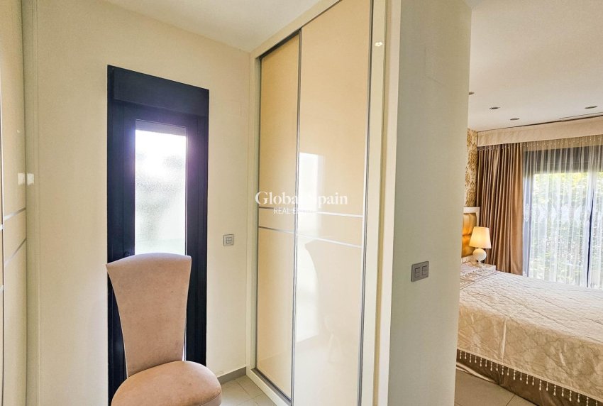 Resale - VILLA -
ROJALES - Cuidad Quesada