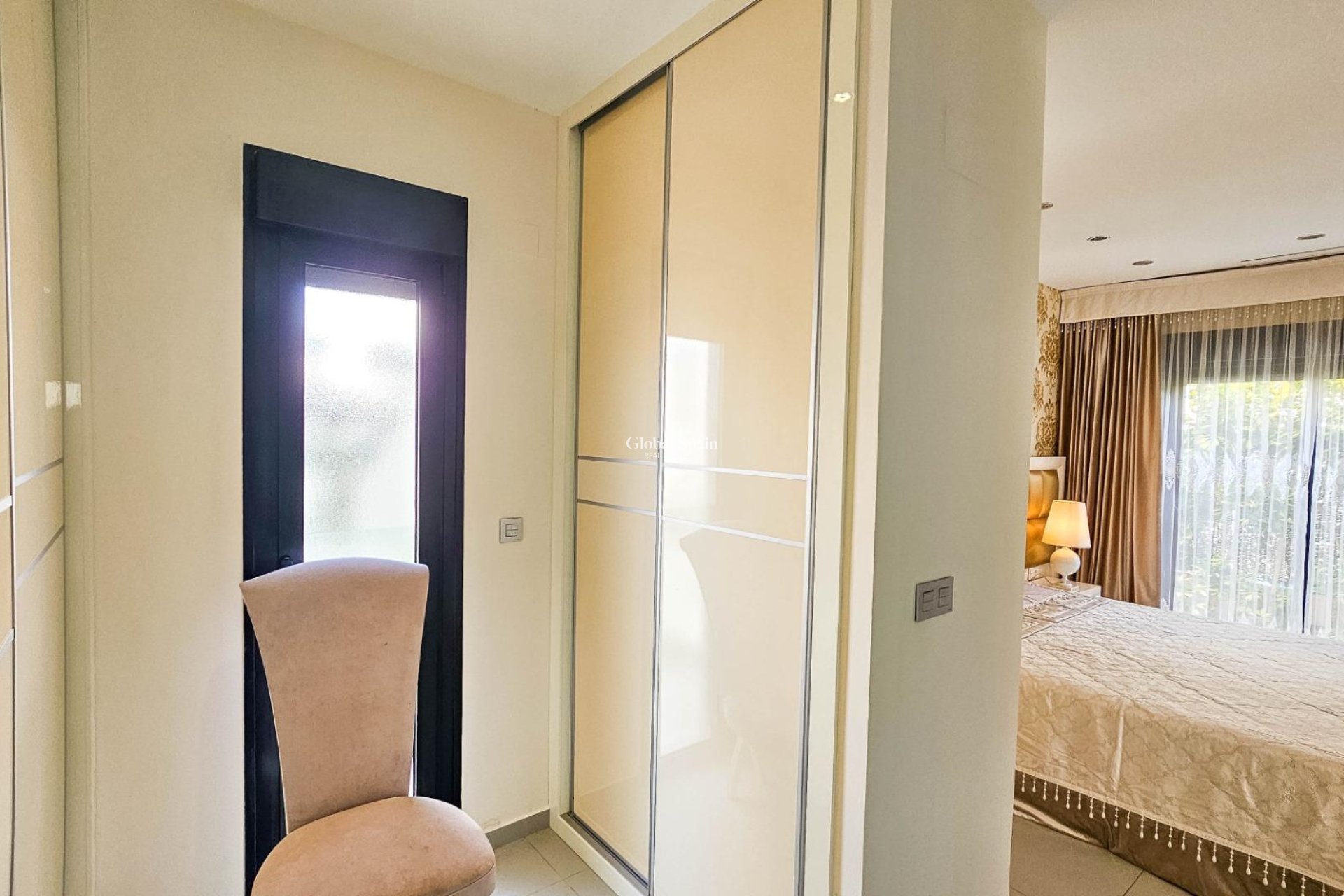 Resale - VILLA -
ROJALES - Cuidad Quesada