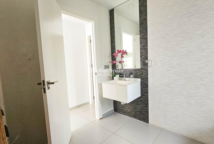 Resale - VILLA -
ROJALES - Cuidad Quesada