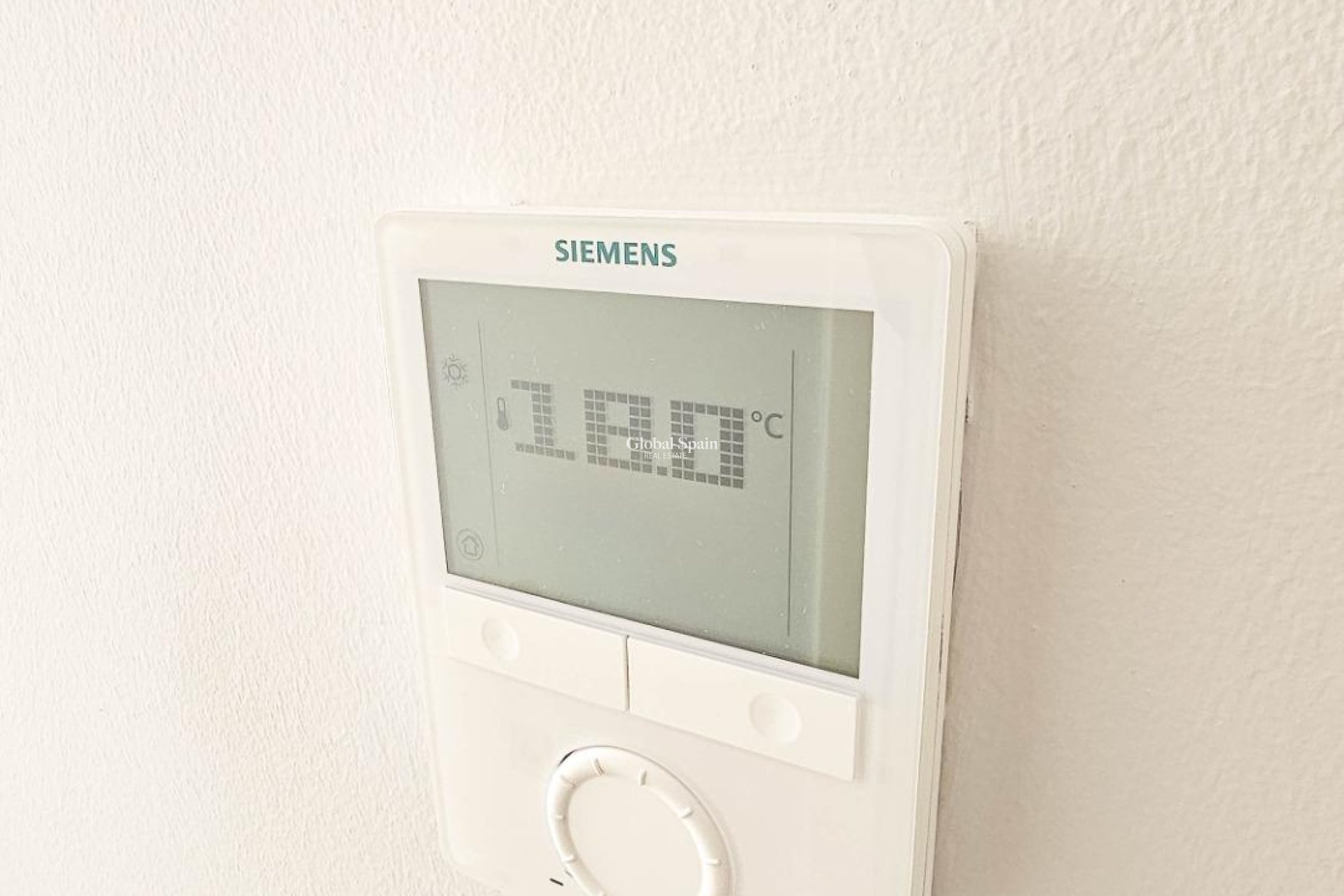 Resale - VILLA -
ROJALES - Cuidad Quesada