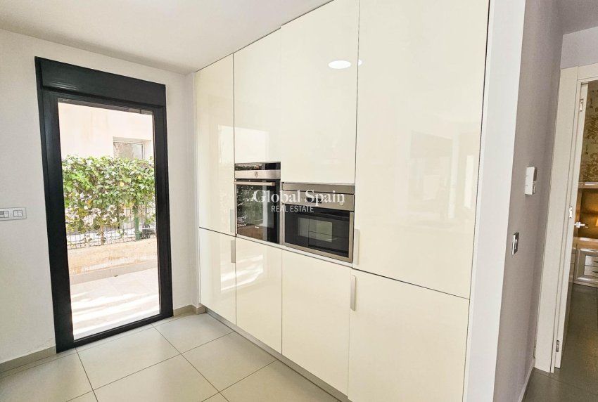Resale - VILLA -
ROJALES - Cuidad Quesada