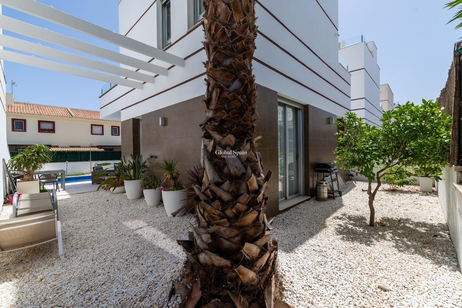 Resale - VILLA -
ROJALES - Doña Pepa