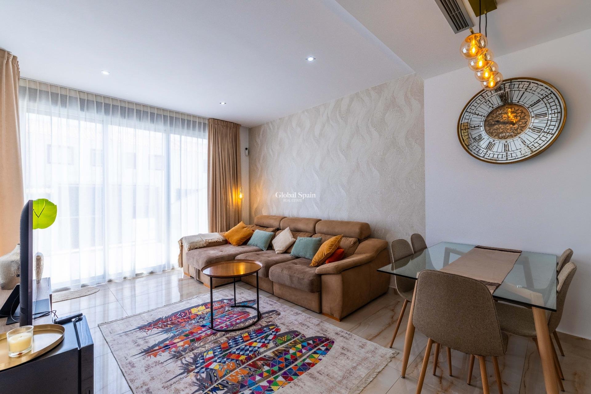 Resale - VILLA -
ROJALES - Doña Pepa
