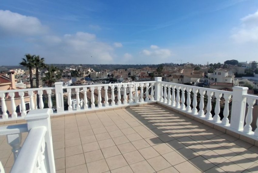 Resale - VILLA -
ROJALES - Inland