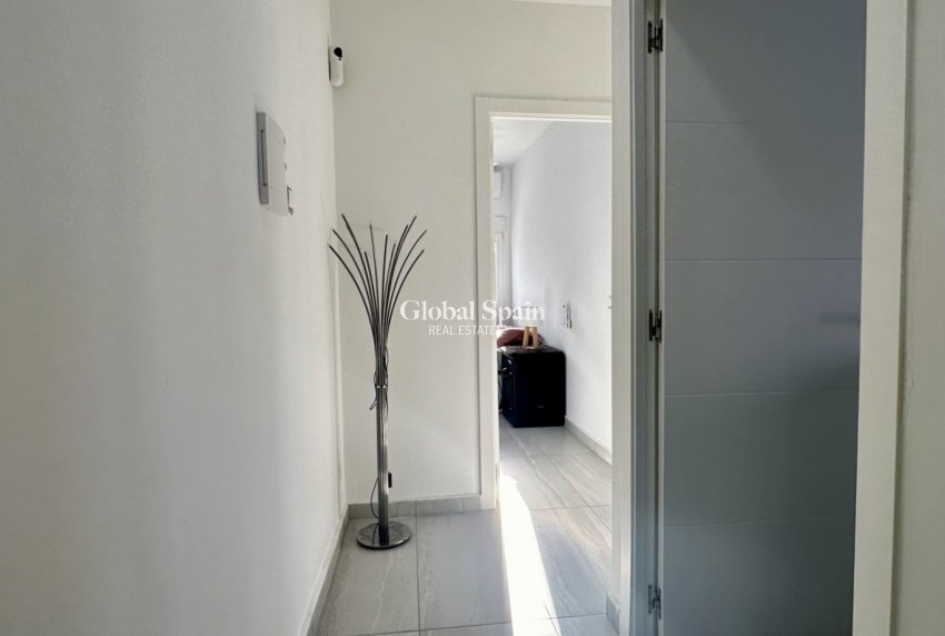 Resale - VILLA -
ROJALES - Inland