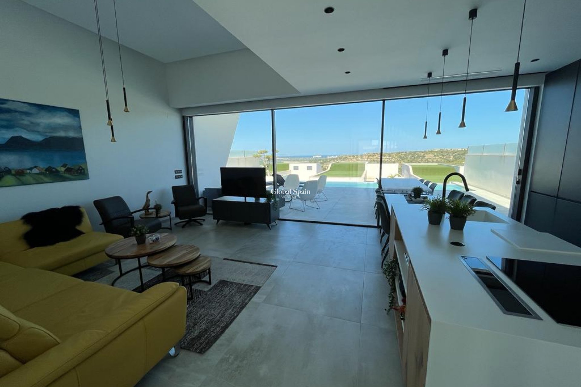 Resale - VILLA -
ROJALES - Inland