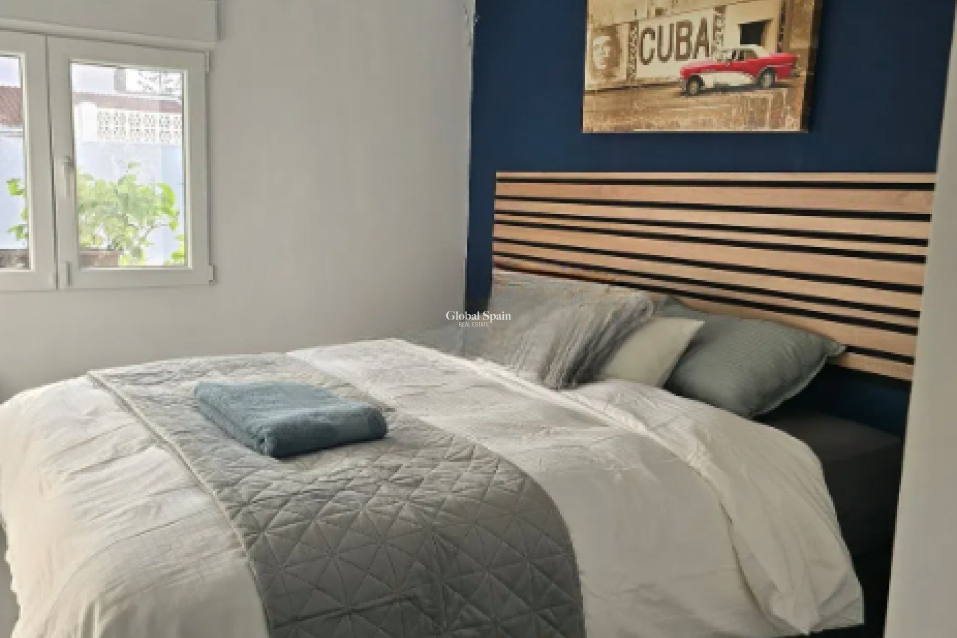 Resale - VILLA -
ROJALES - Inland