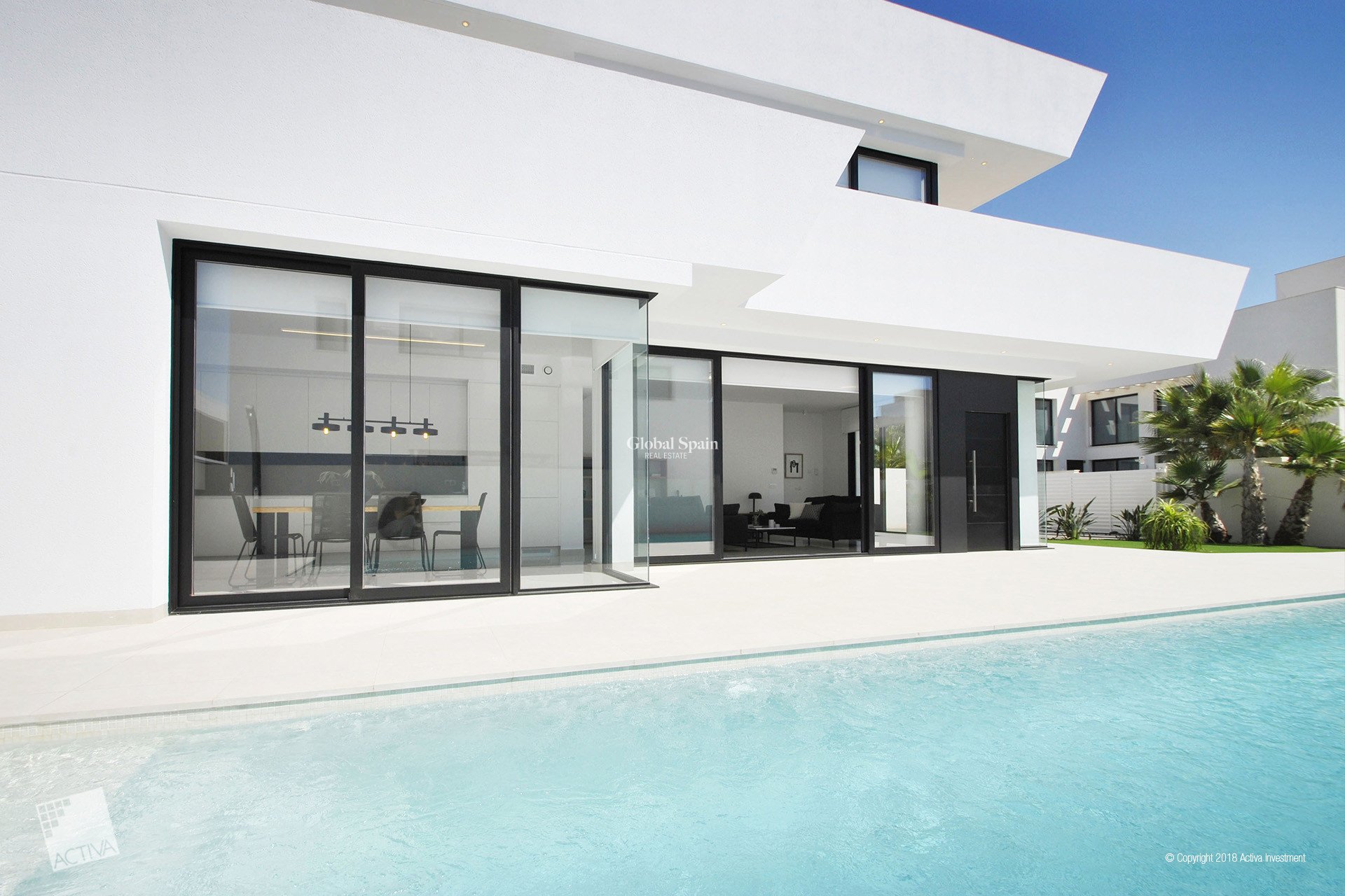 Resale - VILLA -
ROJALES - Inland