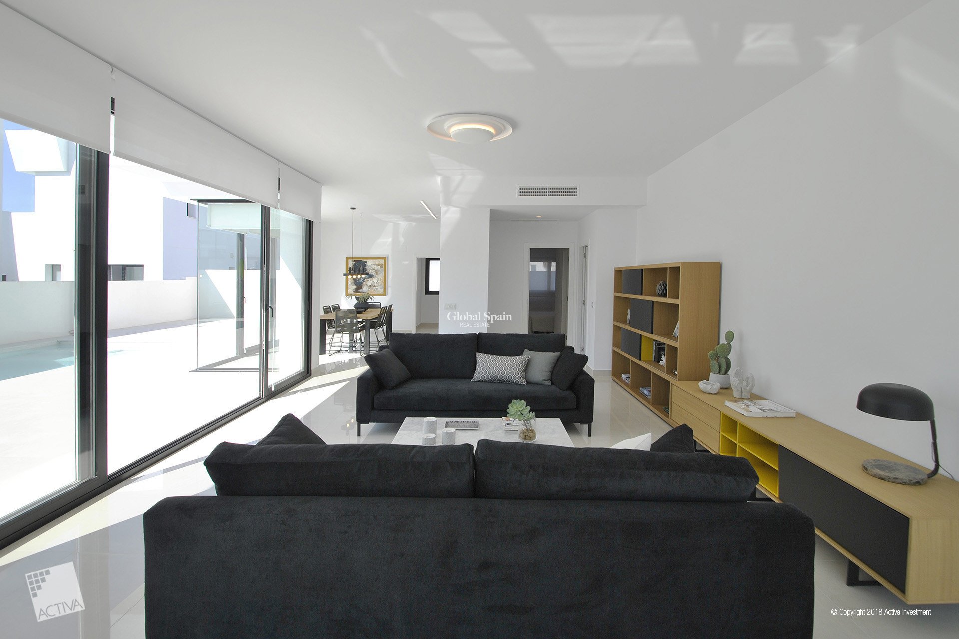 Resale - VILLA -
ROJALES - Inland