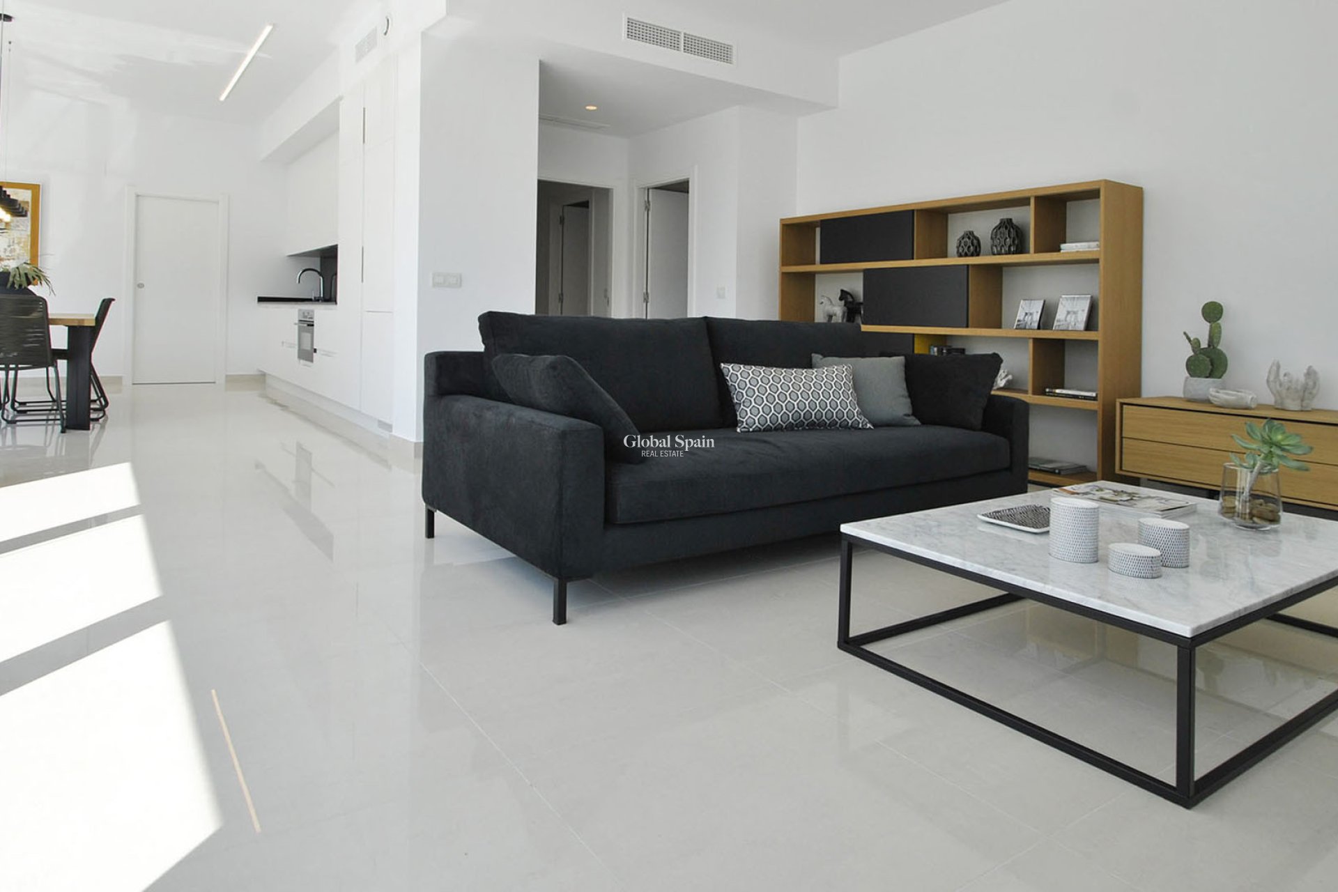 Resale - VILLA -
ROJALES - Inland