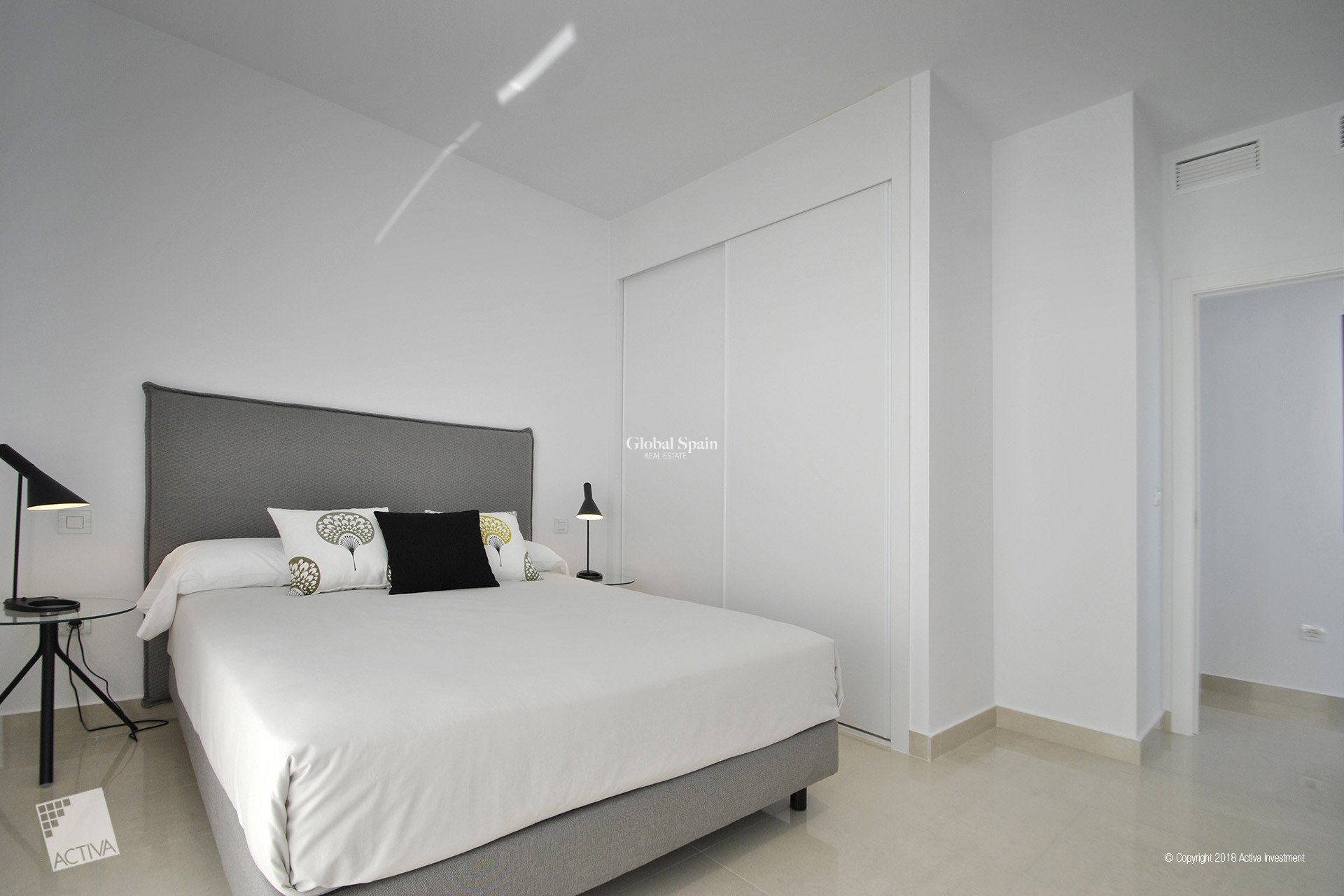 Resale - VILLA -
ROJALES - Inland