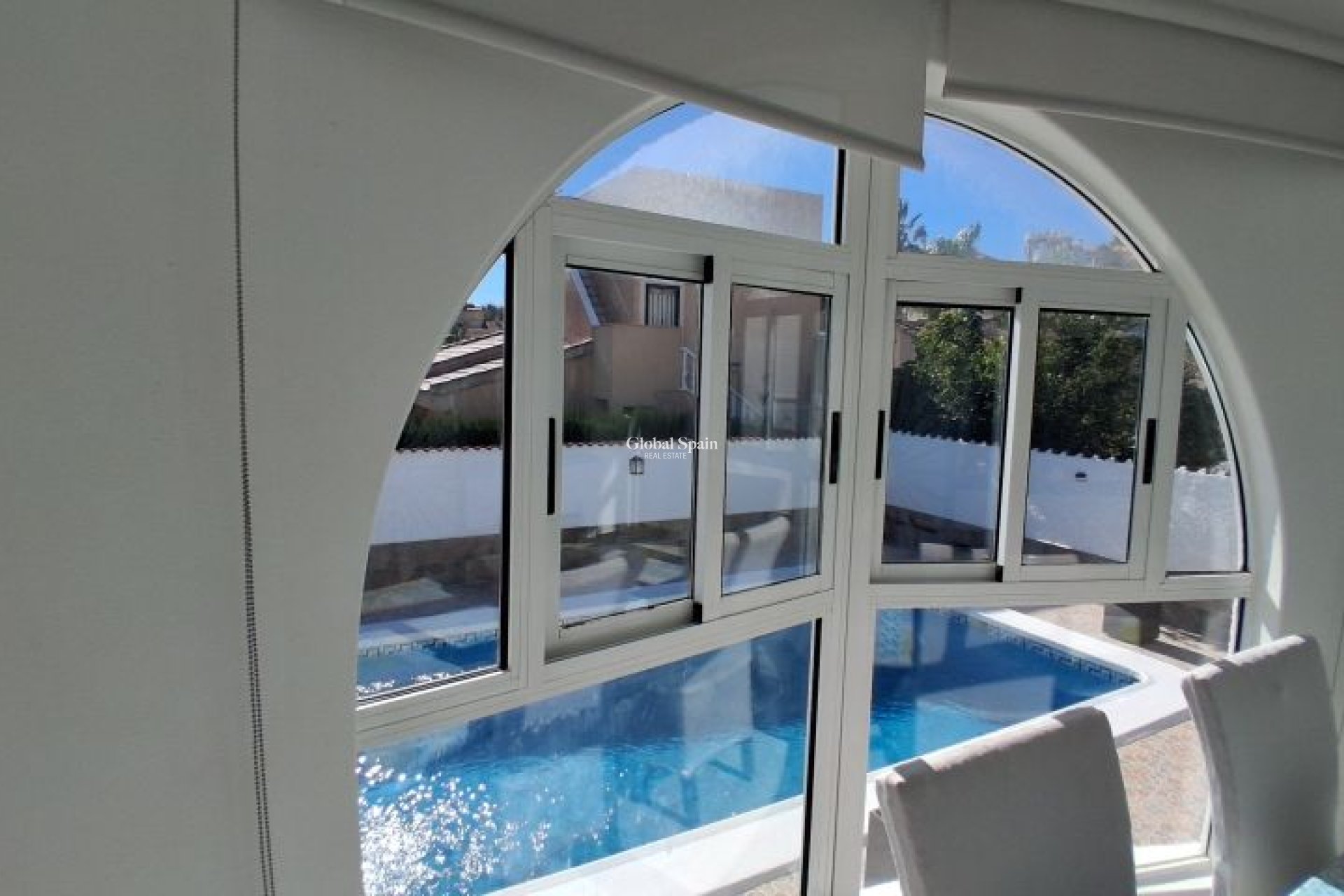 Resale - VILLA -
ROJALES - Inland