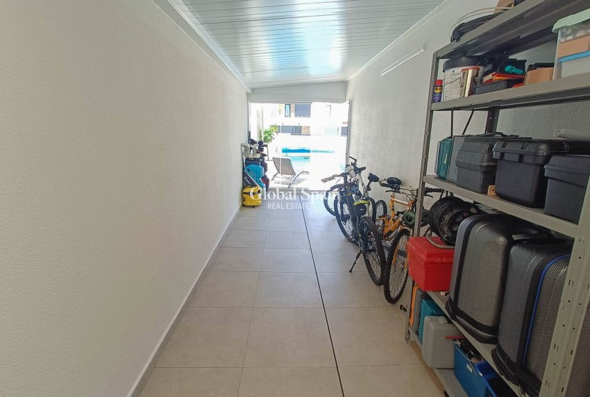 Resale - VILLA -
ROJALES - Inland