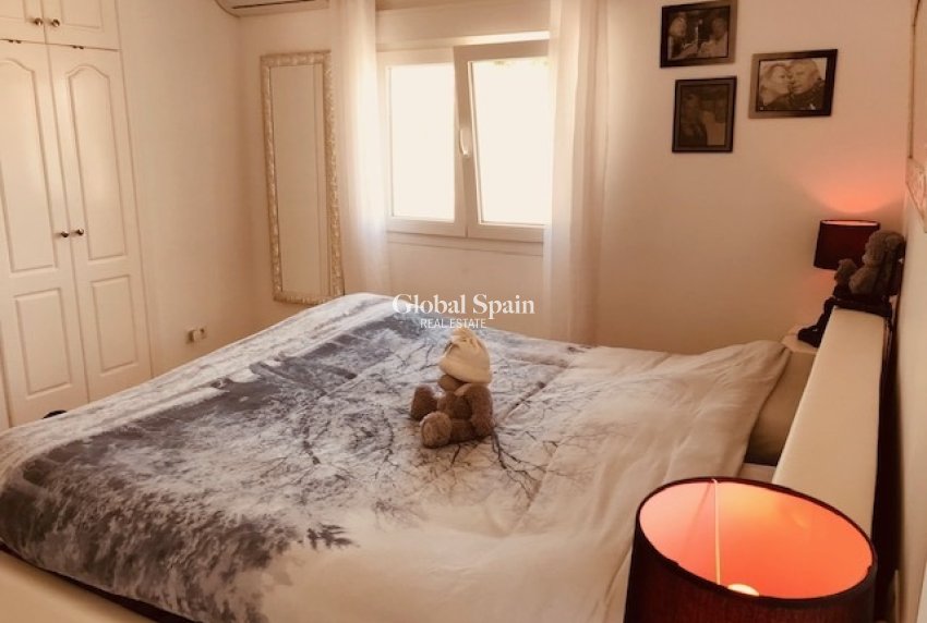 Resale - VILLA -
ROJALES - Inland