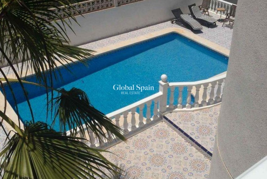 Resale - VILLA -
ROJALES - La Marquesa Golf