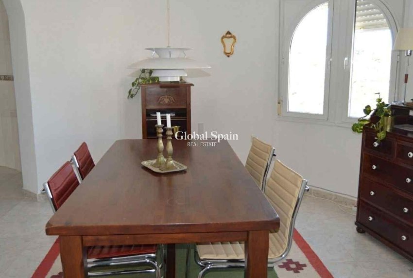 Resale - VILLA -
ROJALES - La Marquesa Golf