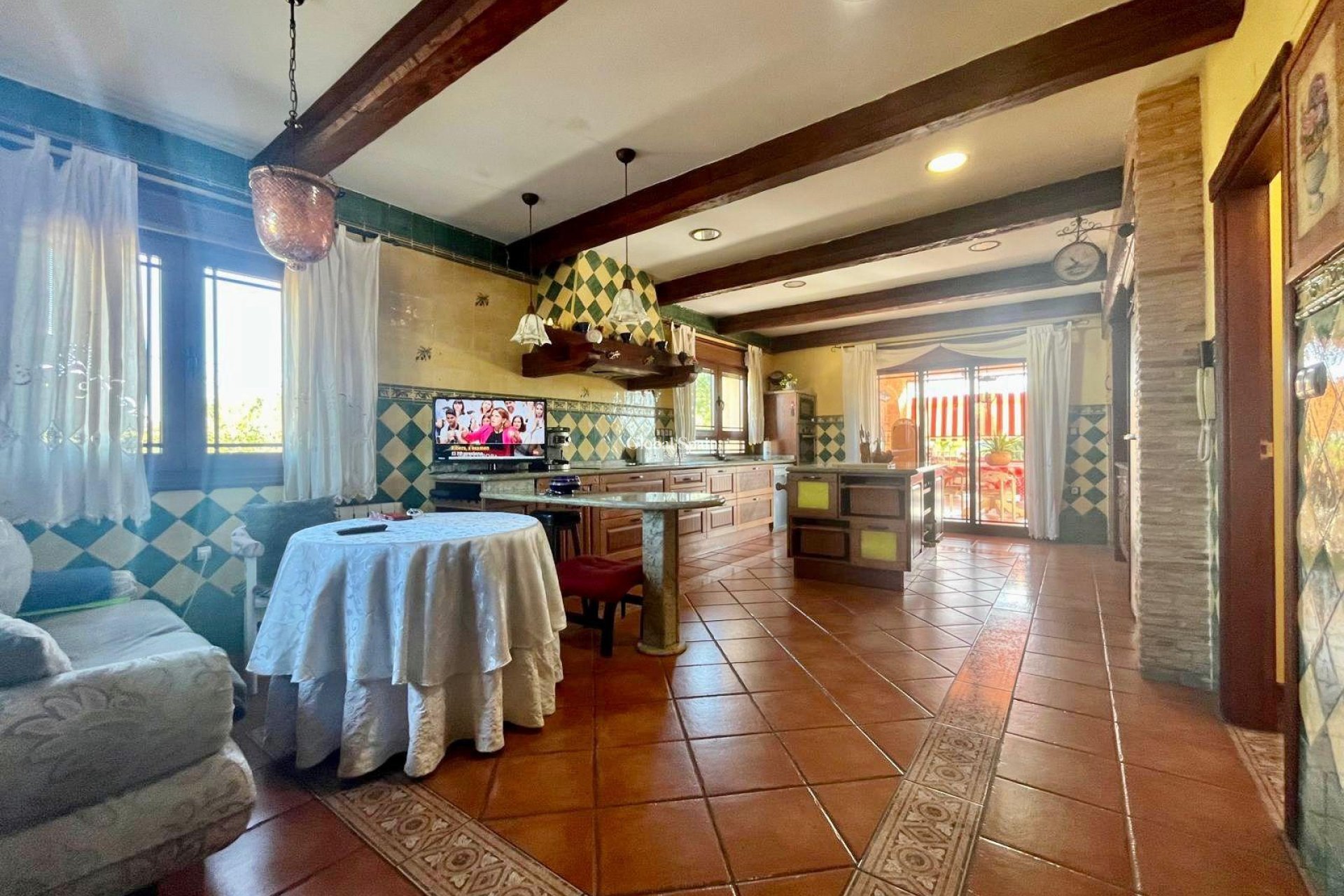 Resale - VILLA -
ROJALES - La Vega Baja