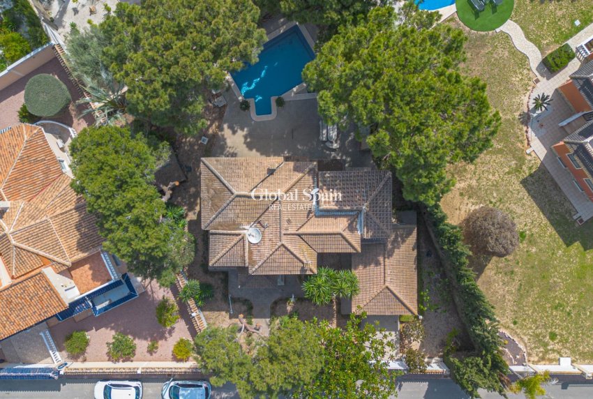 Resale - VILLA -
ROJALES - Pueblo Bravo