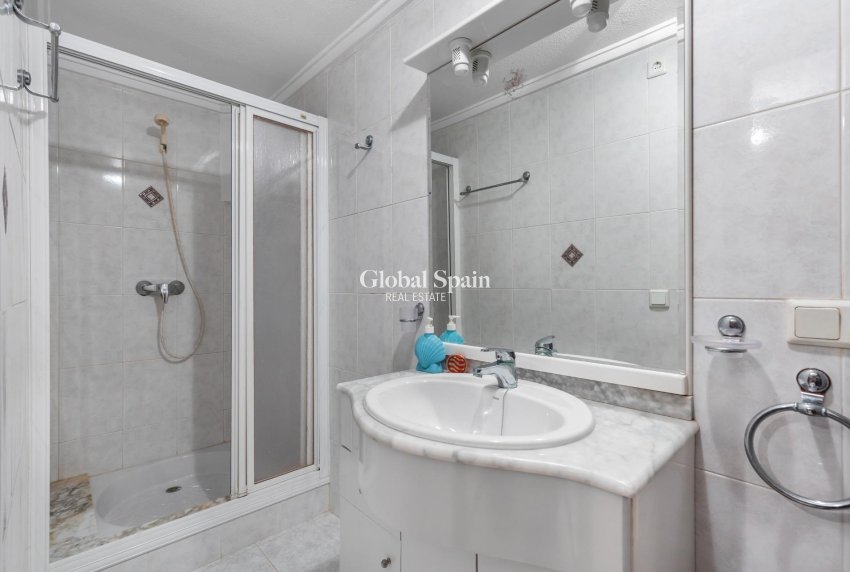 Resale - VILLA -
ROJALES - Pueblo Bravo
