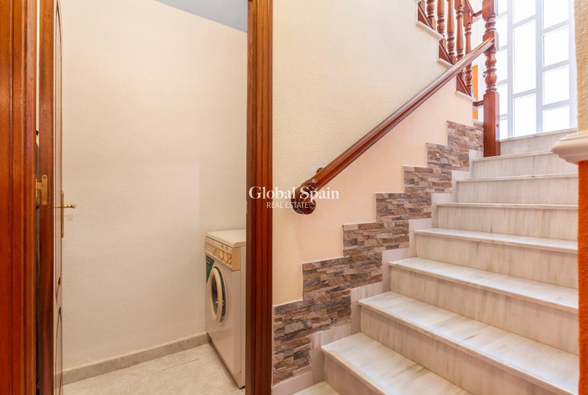 Resale - VILLA -
ROJALES - Pueblo Bravo