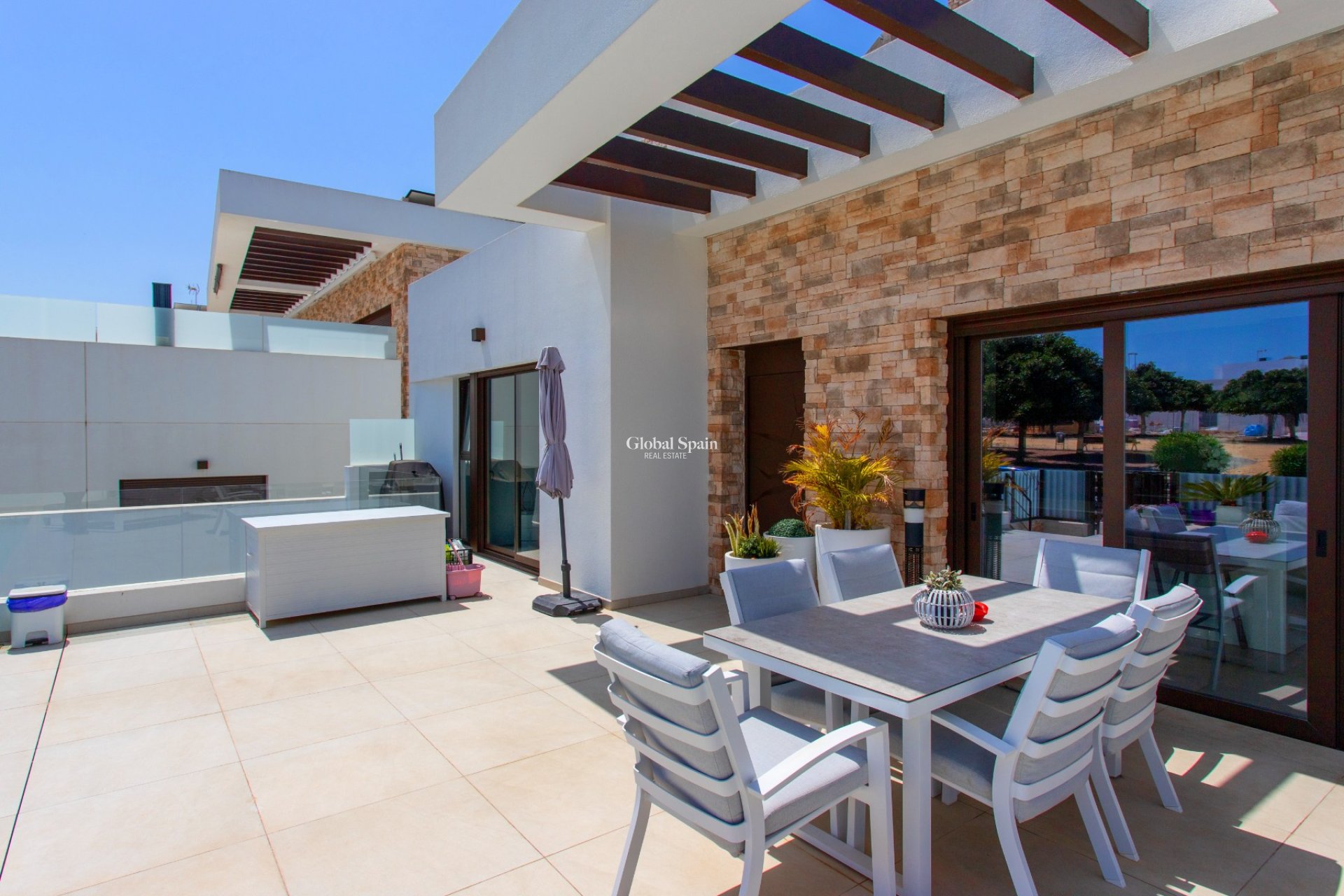 Resale - VILLA -
ROJALES - Rojales