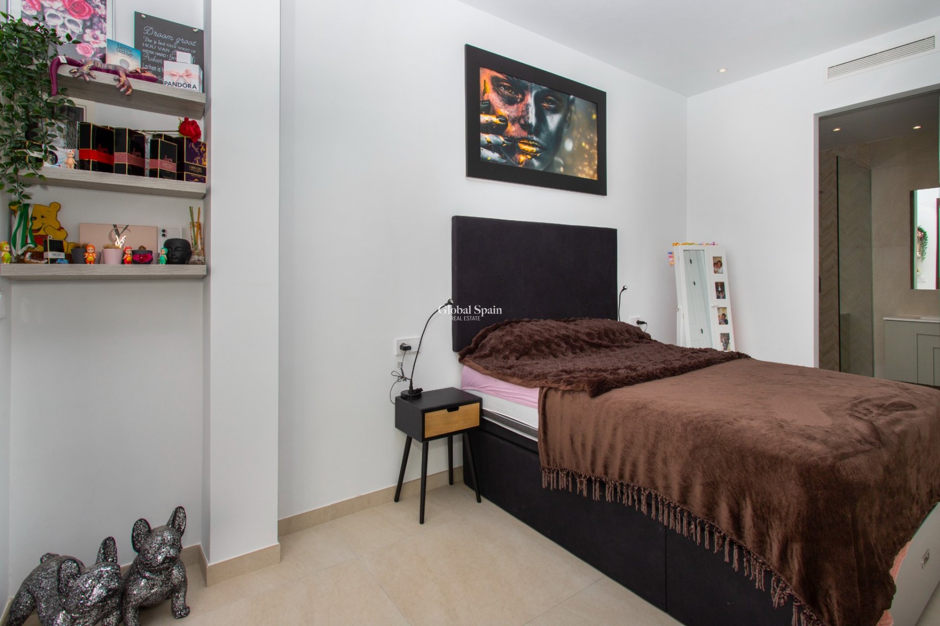 Resale - VILLA -
ROJALES - Rojales
