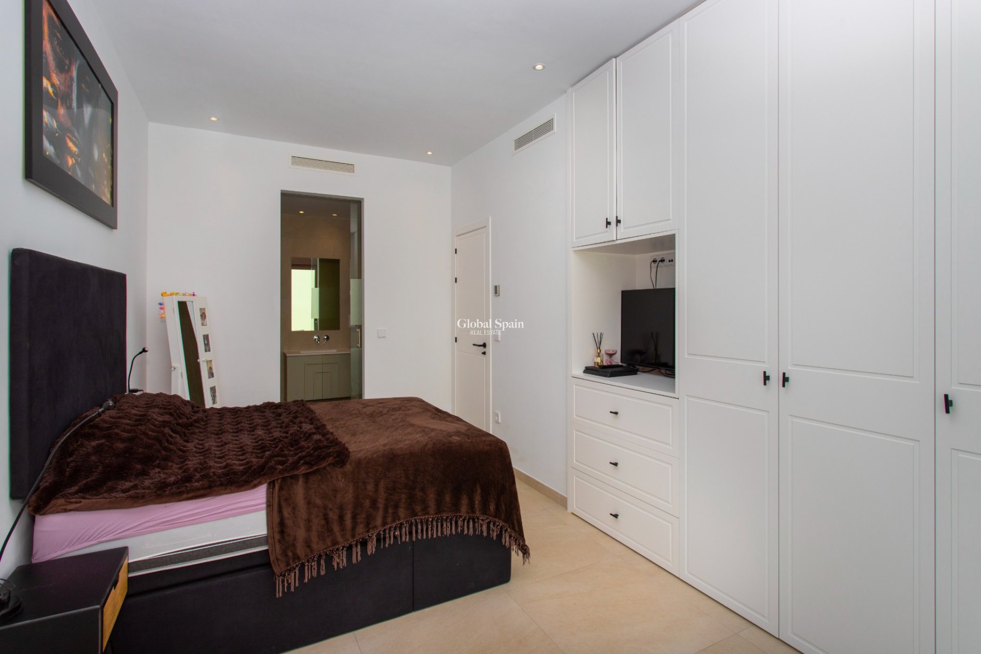 Resale - VILLA -
ROJALES - Rojales