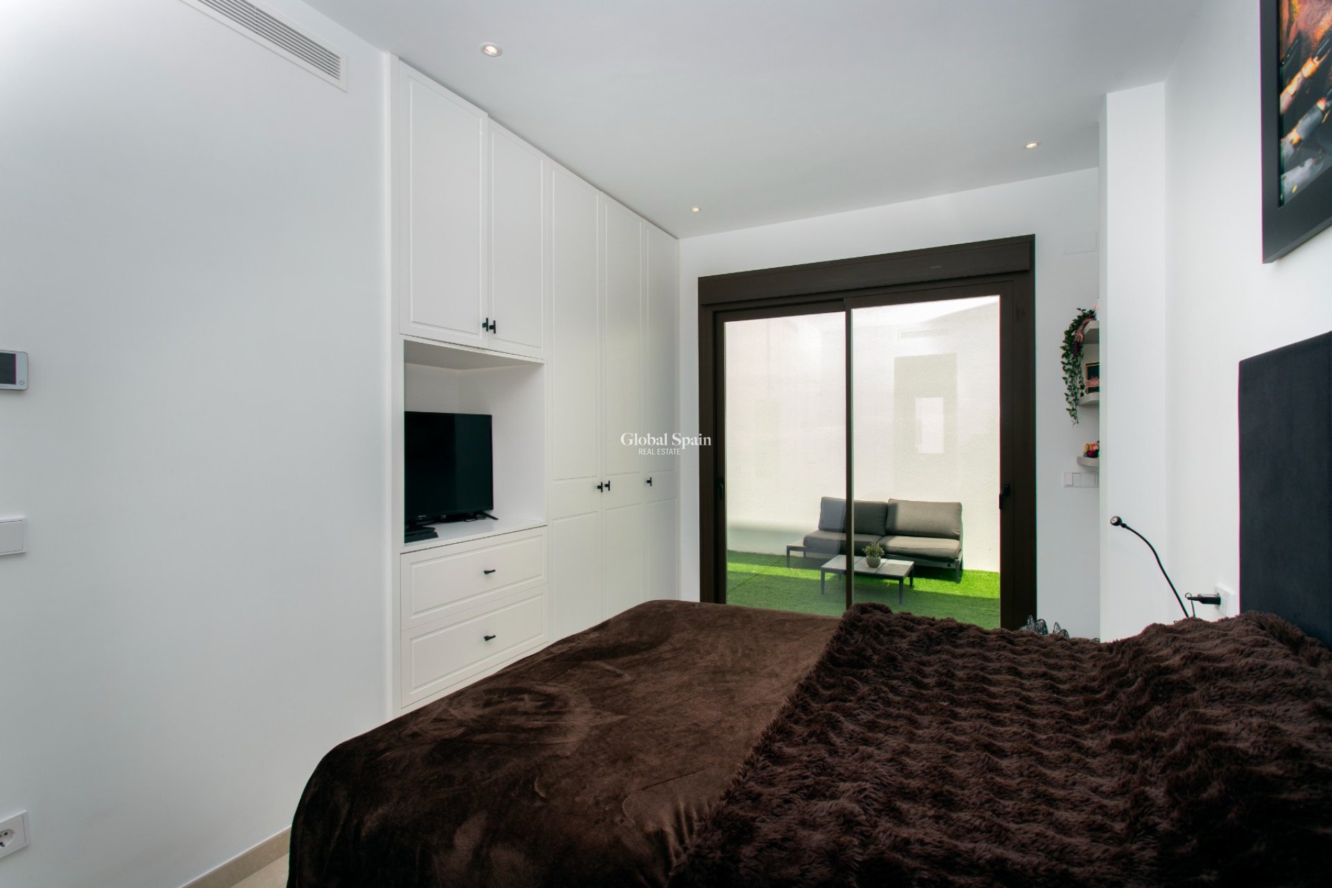 Resale - VILLA -
ROJALES - Rojales