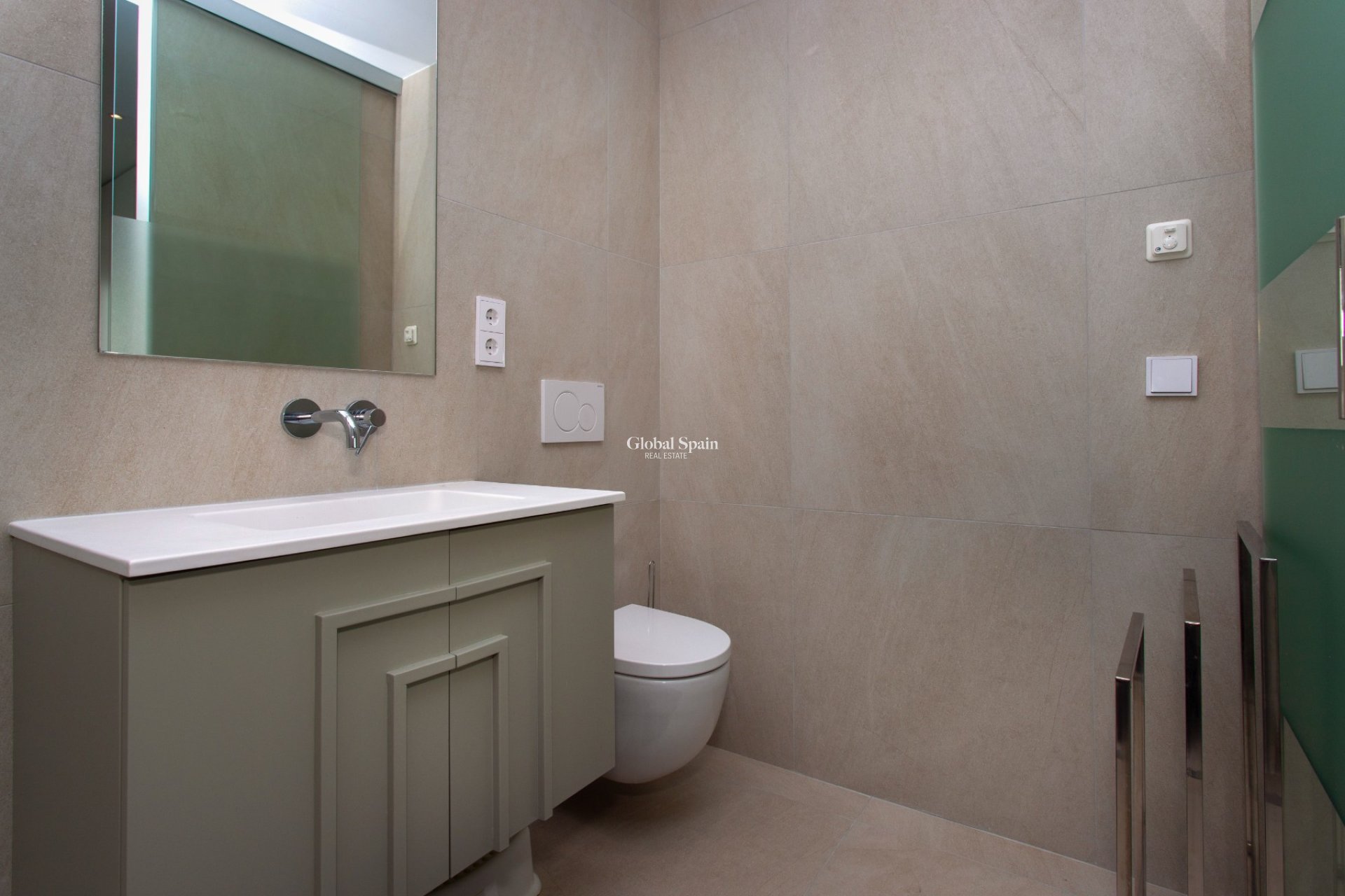Resale - VILLA -
ROJALES - Rojales