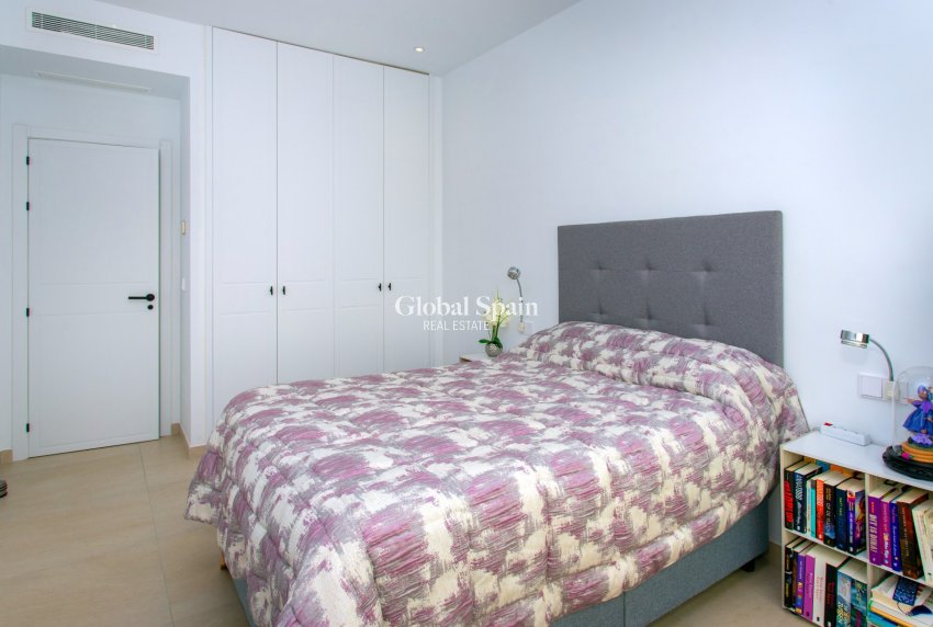Resale - VILLA -
ROJALES - Rojales
