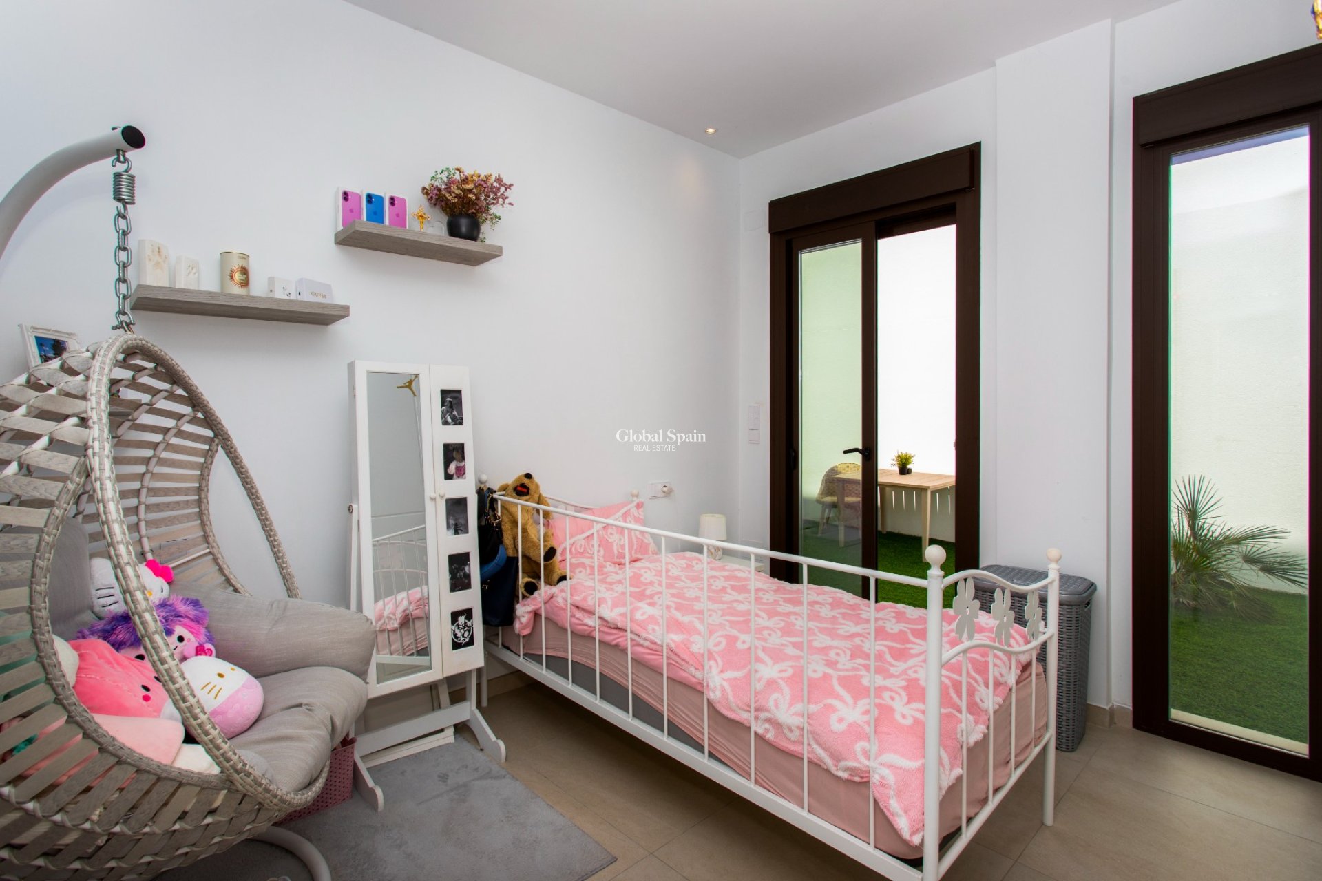 Resale - VILLA -
ROJALES - Rojales