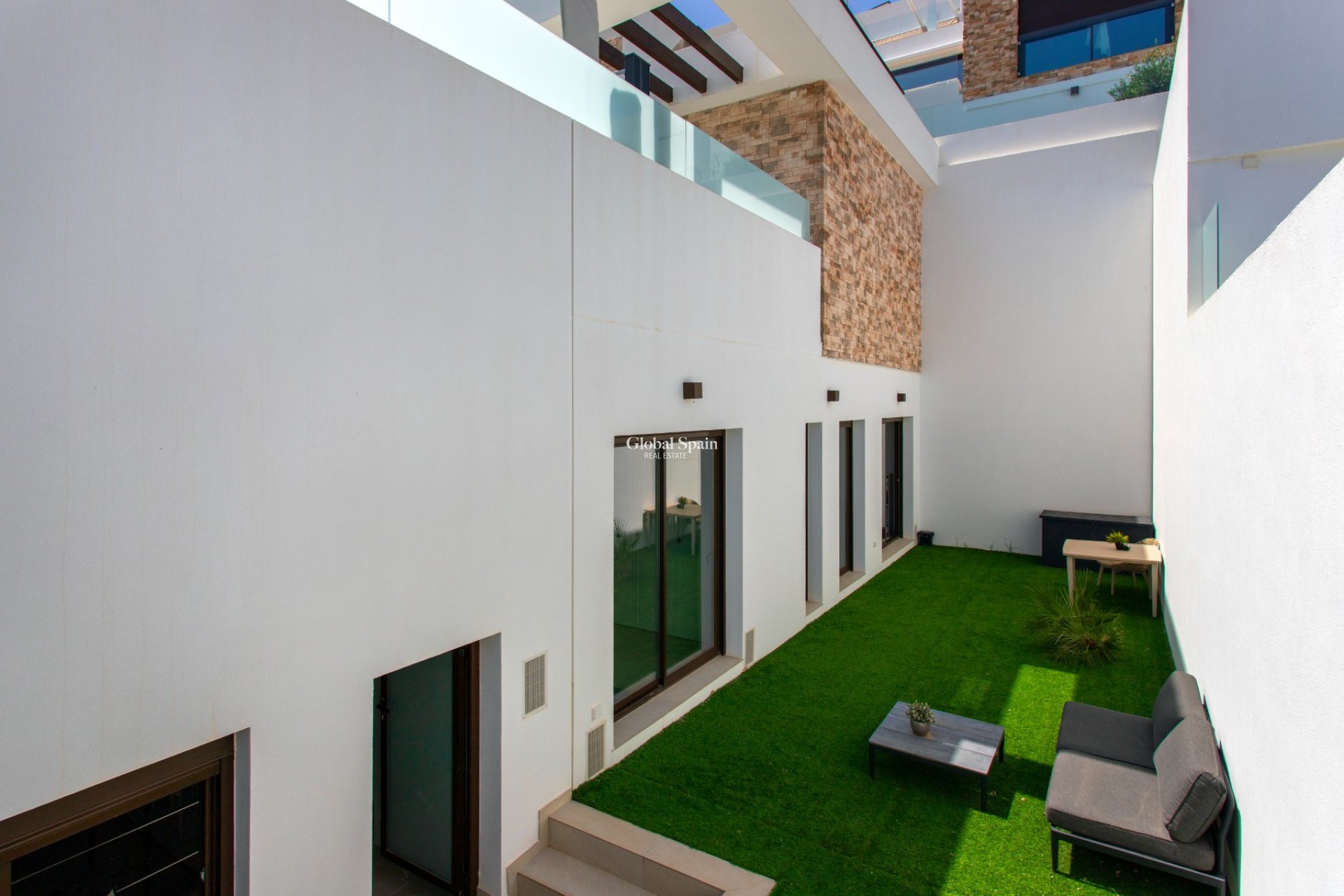 Resale - VILLA -
ROJALES - Rojales