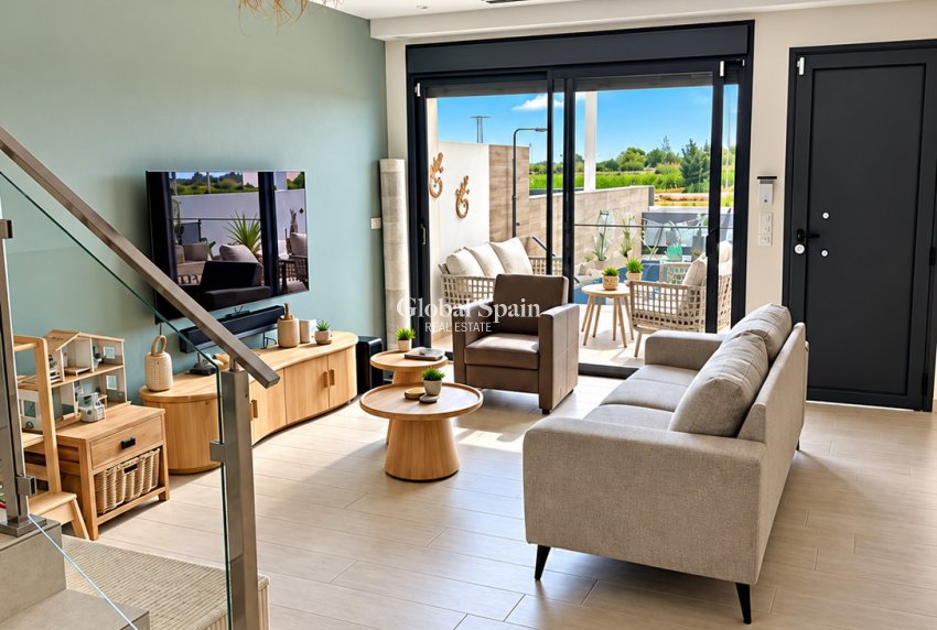 Resale - VILLA -
ROJALES - Rojales