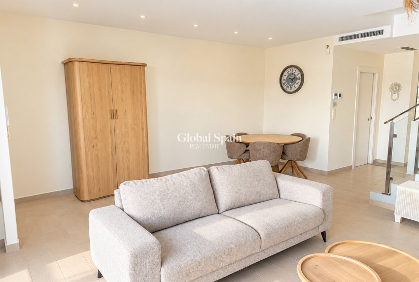 Resale - VILLA -
ROJALES - Rojales