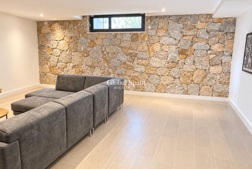 Resale - VILLA -
ROJALES - Rojales