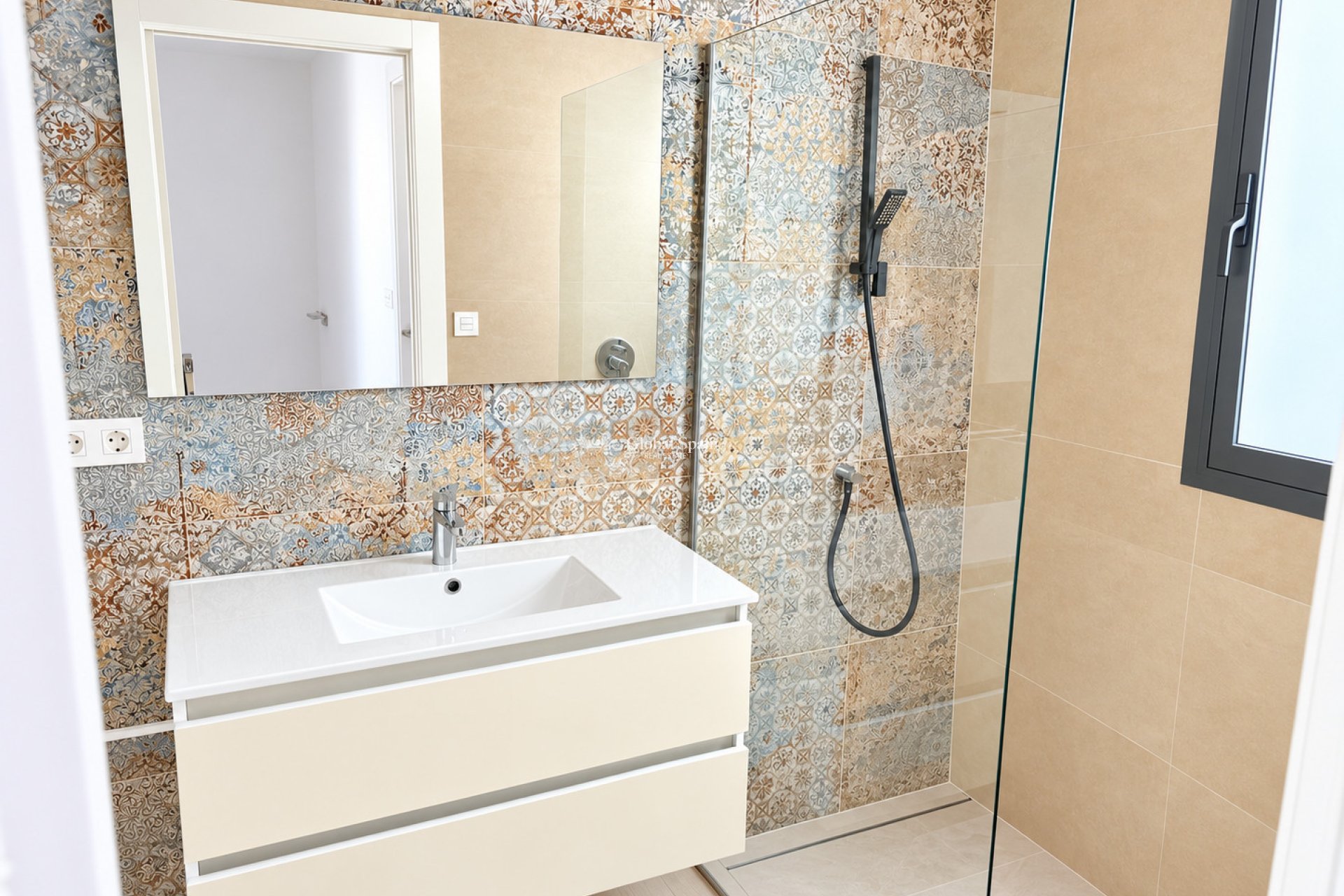 Resale - VILLA -
ROJALES - Rojales