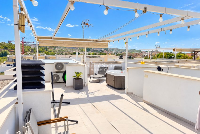 Resale - VILLA -
ROJALES - Rojales