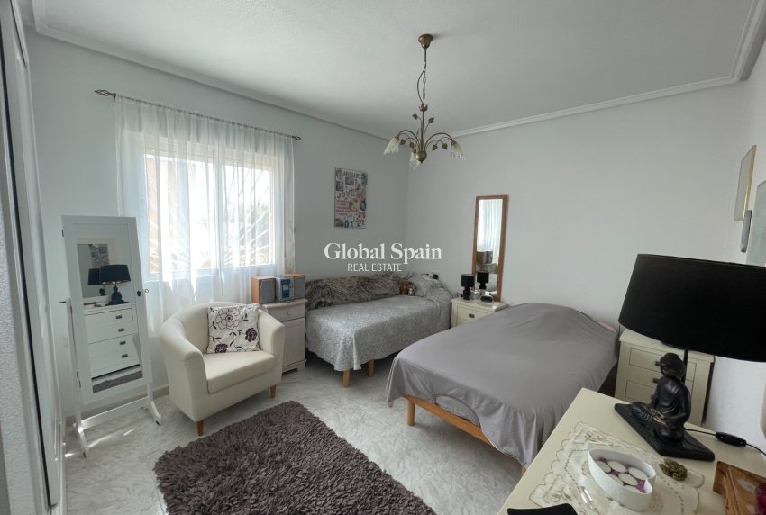 Resale - Villa -
ROJALES - Rojales