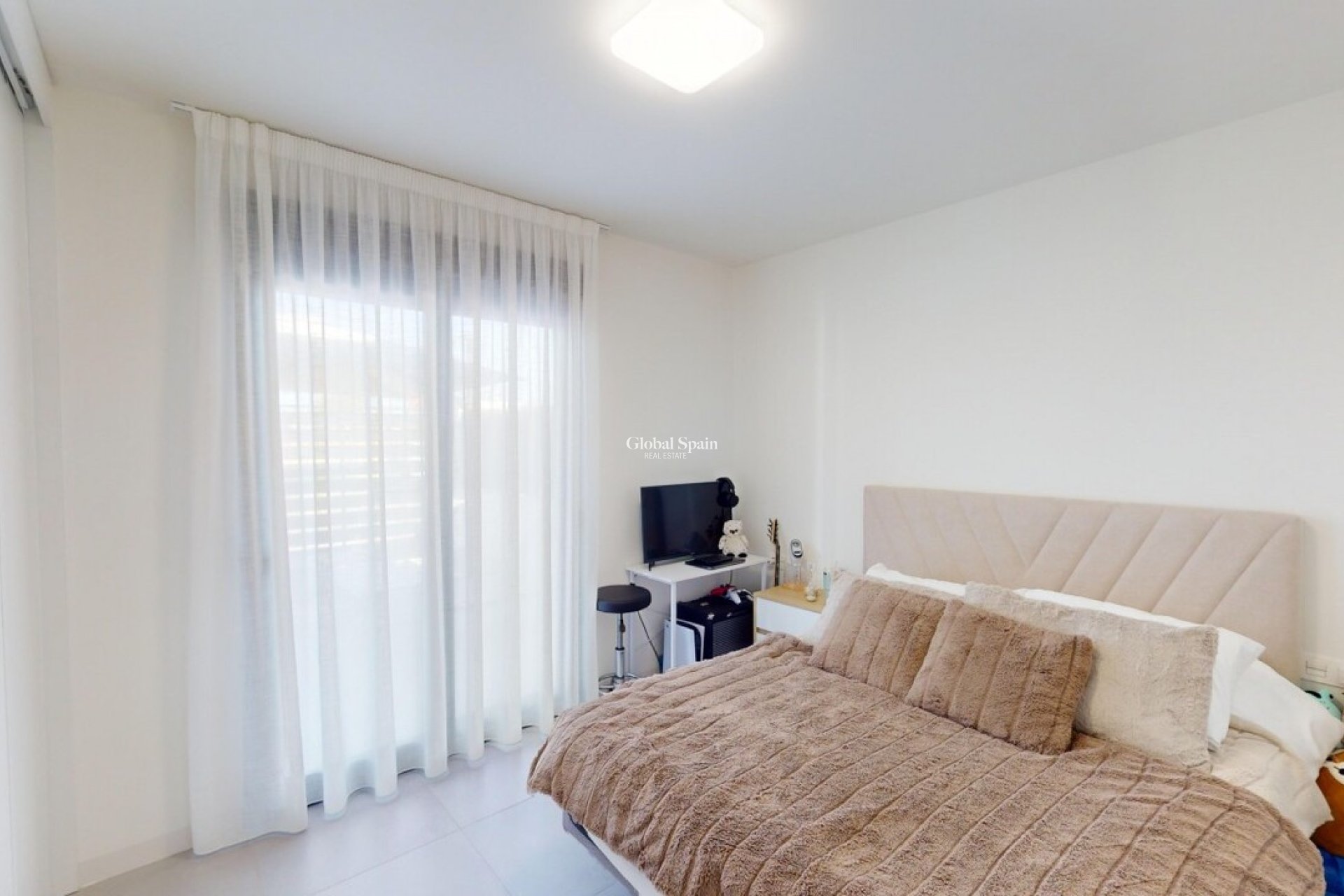 Resale - VILLA -
ROLDÁN - Inland